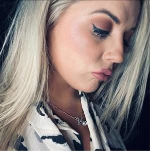 Meet your Posher, Mel